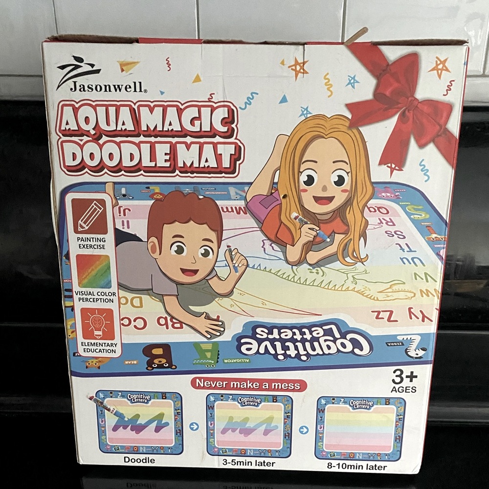 NIB Jasonwell aqua magic play mat